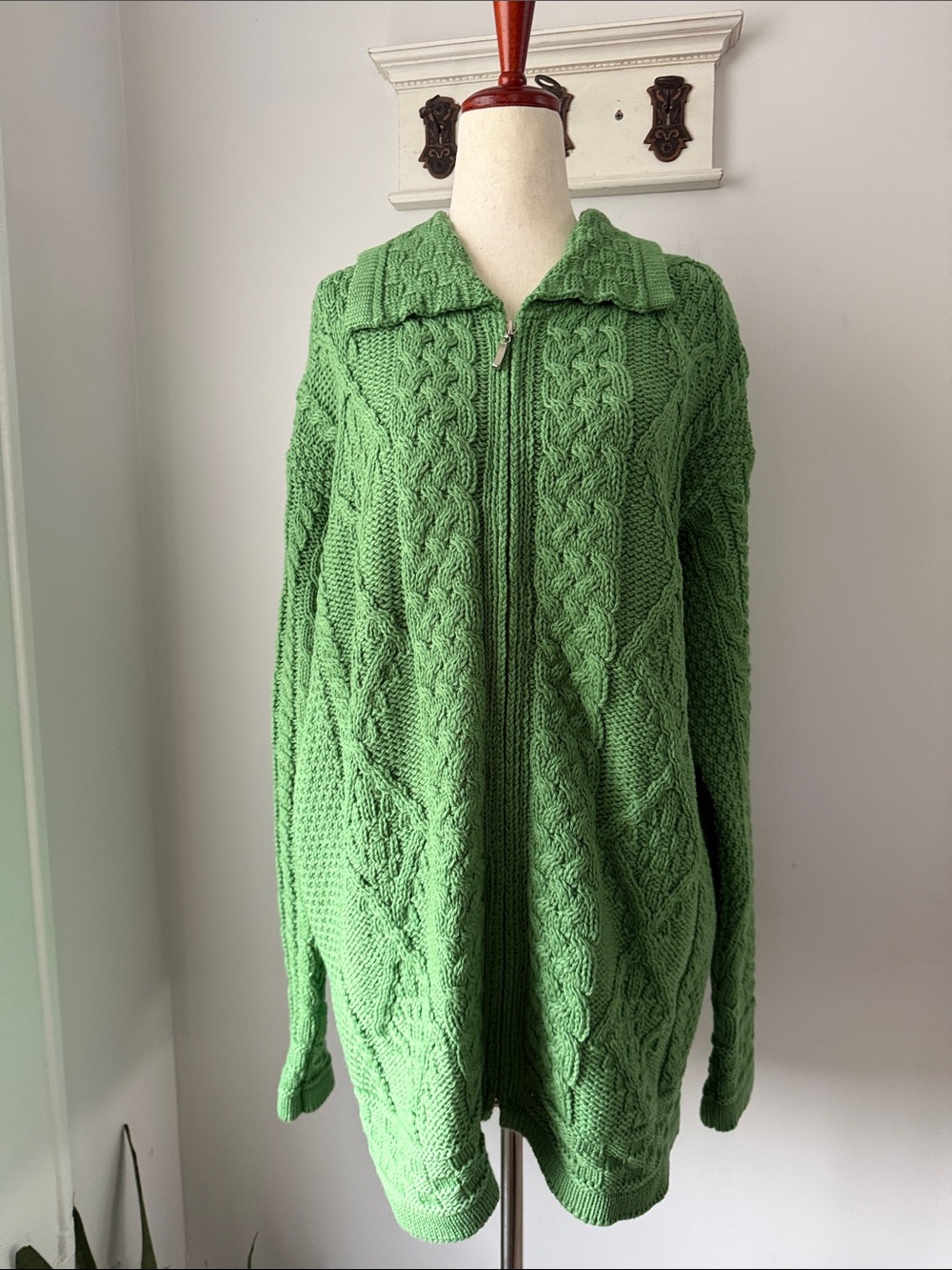 Aran Crafts Bright Green Cable Knit Zip Cardigan 100% Merino Wool Sweater